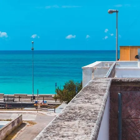 Casa Vacanze A Due Passi Dal Mare Torre Mozza