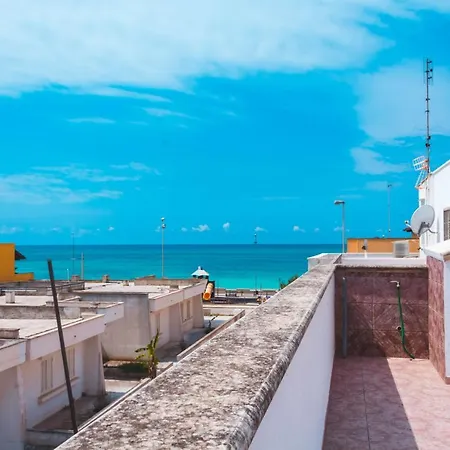 Casa Vacanze A Due Passi Dal Mare * Torre Mozza