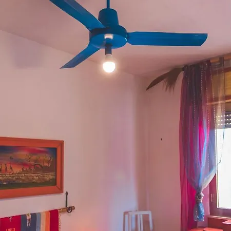 Casa Vacanze A Due Passi Dal Mare Feriehus *